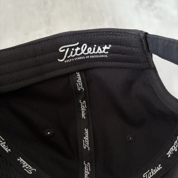 Titleist ProV1 TS Hat Black Adjustable Golf Cap - Picture 6 of 6